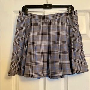 Garage brand Schoolgirl Plaid Pleated Skirt, Grey & Light Blue, Large, Like New!
